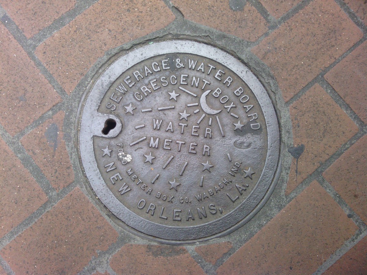 WaterBetta's tweet photo. Water system art: New Orleans. https://t.co/zj0EfccamY