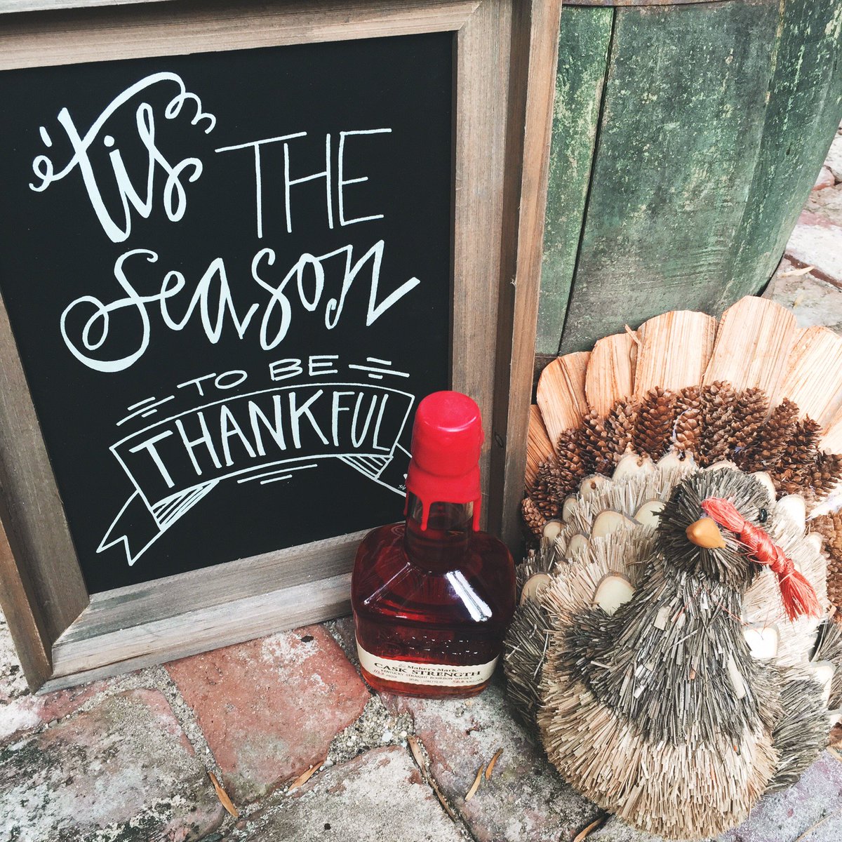 MakersMark's tweet photo. ‘Tis the season to be thankful. Show us what you’re thankful for using #FallForMakers and we’ll share our favorites. https://t.co/AHlc2e6gdP
