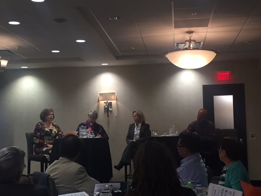 jacquiefenske's tweet photo. Looking forward to hearing from Carol Kitchen new @UFAcooperative CEO. #talkcoop2015 #transitionalchange https://t.co/q4WRkNMWQ0