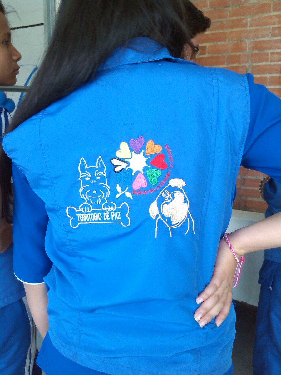 PIECCSuba's tweet photo. Hoy se inauguró el hogar de paso de perros y gatos en el Colegio Delia Zapata,  Proyecto "Amigos de 4 patas" https://t.co/4q5MgDvPwk