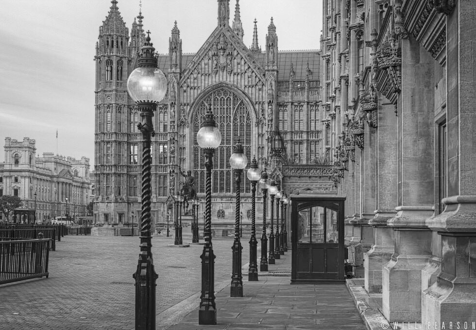 jlicata's tweet photo. Palace of Westminister @visitlondon #simoncoombs #swindon #london #richmondcollege #internship https://t.co/DjfpgBItTf