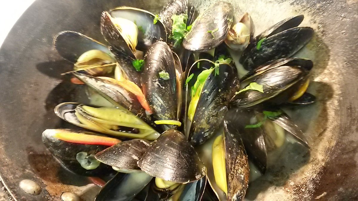 Thai style steamed mussels @Greyhoundcountr