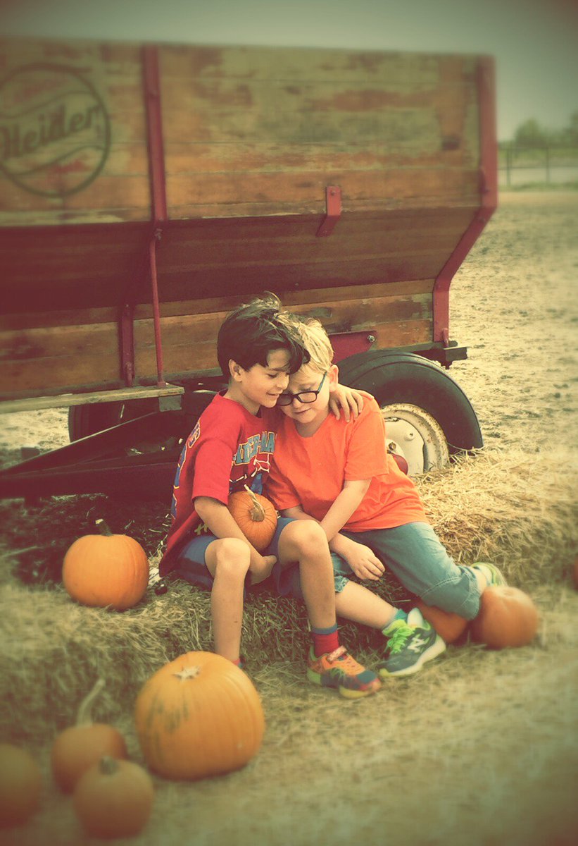 AADigest's tweet photo. We were sent this photo of these adorable boys! They are our November STAR OF THE MONTH! https://t.co/AD0i36amBe