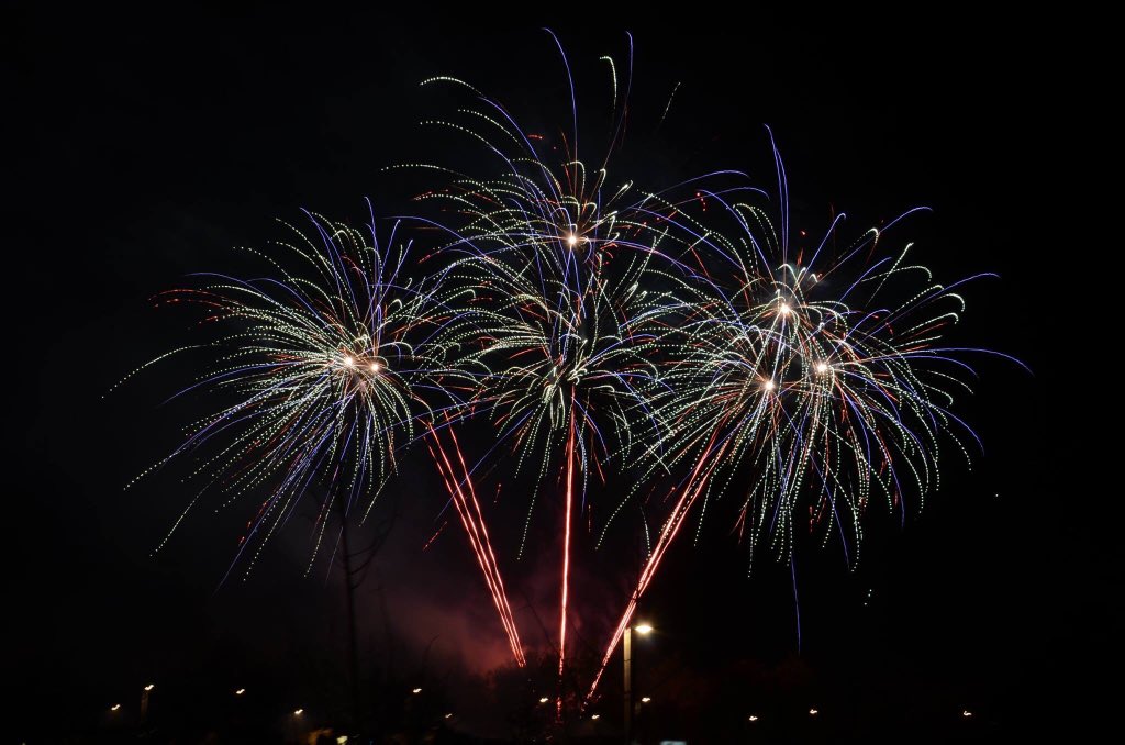 ignitionpyro's tweet photo. Professional fireworks for any occasion https://t.co/pQ4EIIknj1 https://t.co/9ZKEjZbd3c