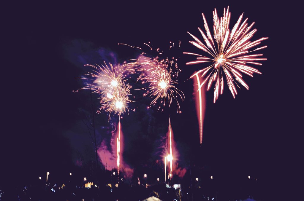 ignitionpyro's tweet photo. Professional fireworks for any occasion https://t.co/pQ4EIIknj1 https://t.co/9ZKEjZbd3c