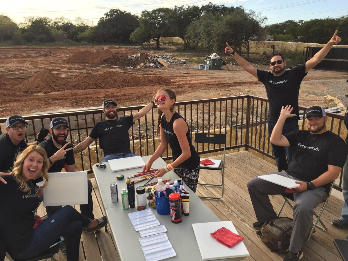 Getting the creative juices flowing with Art Passionary @chymapet on the back deck of the HQ. #besomebody.