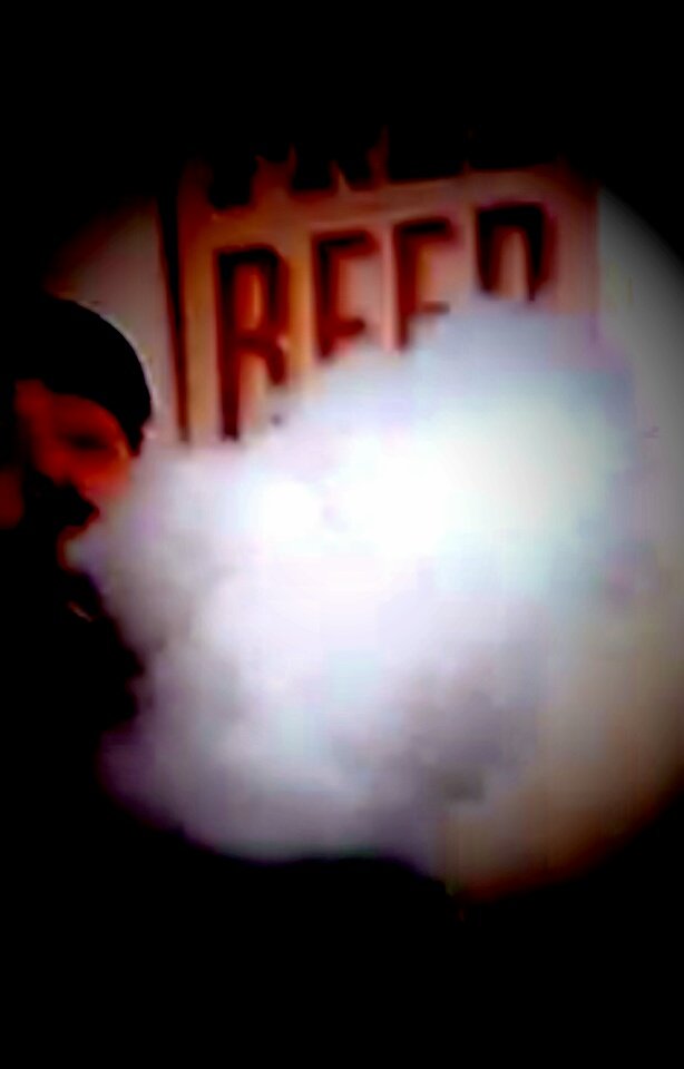 theluckyboy83's tweet photo. #cloudcomputing #vapeworld #ecigarettes #bigvapes ART https://t.co/fwDqe88Qwz
