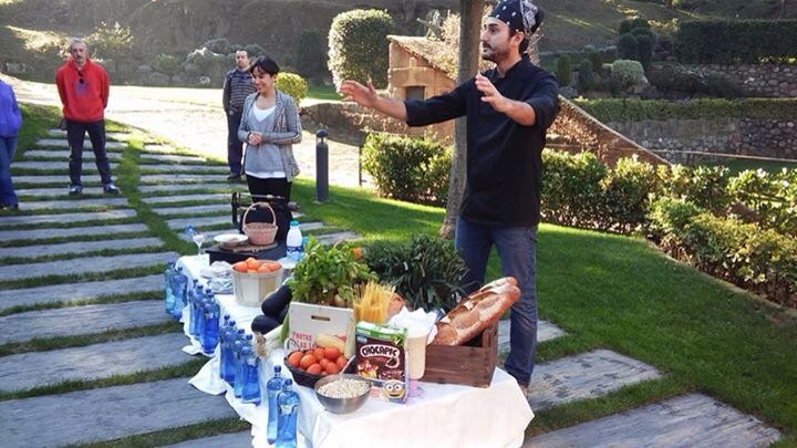 masiatort's tweet photo. Hace unos días vino a visitarnos @fedacmontcada, hicimos un taller sobre #comidasaludable https://t.co/yPCqpuJglX