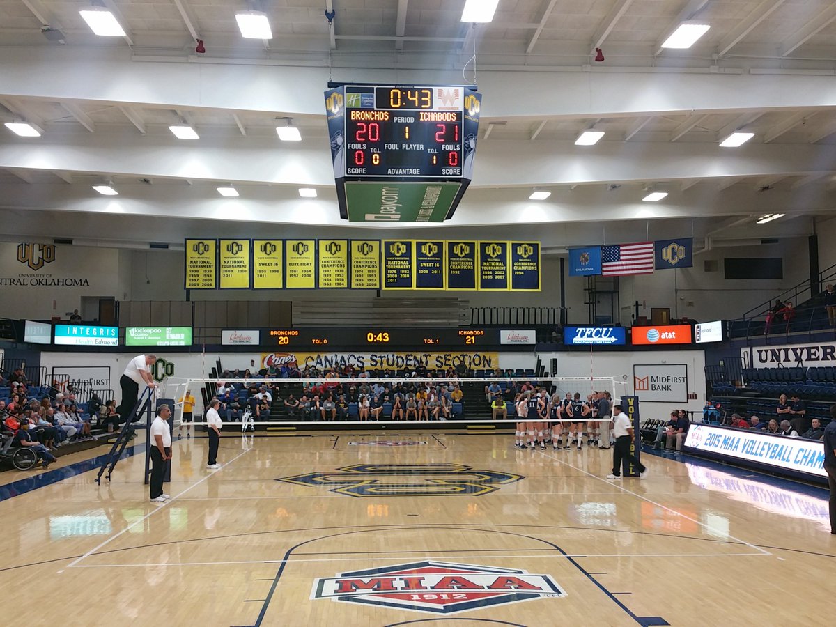 UCO_OCR's tweet photo. Come on Bronchos! #RollChos https://t.co/UgqPs4Mrw0