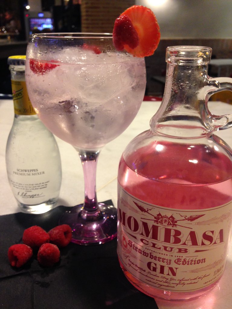 Tapanuitapasyco's tweet photo. Hora del gin tonic @MombasaClub https://t.co/uD9d5FoHom