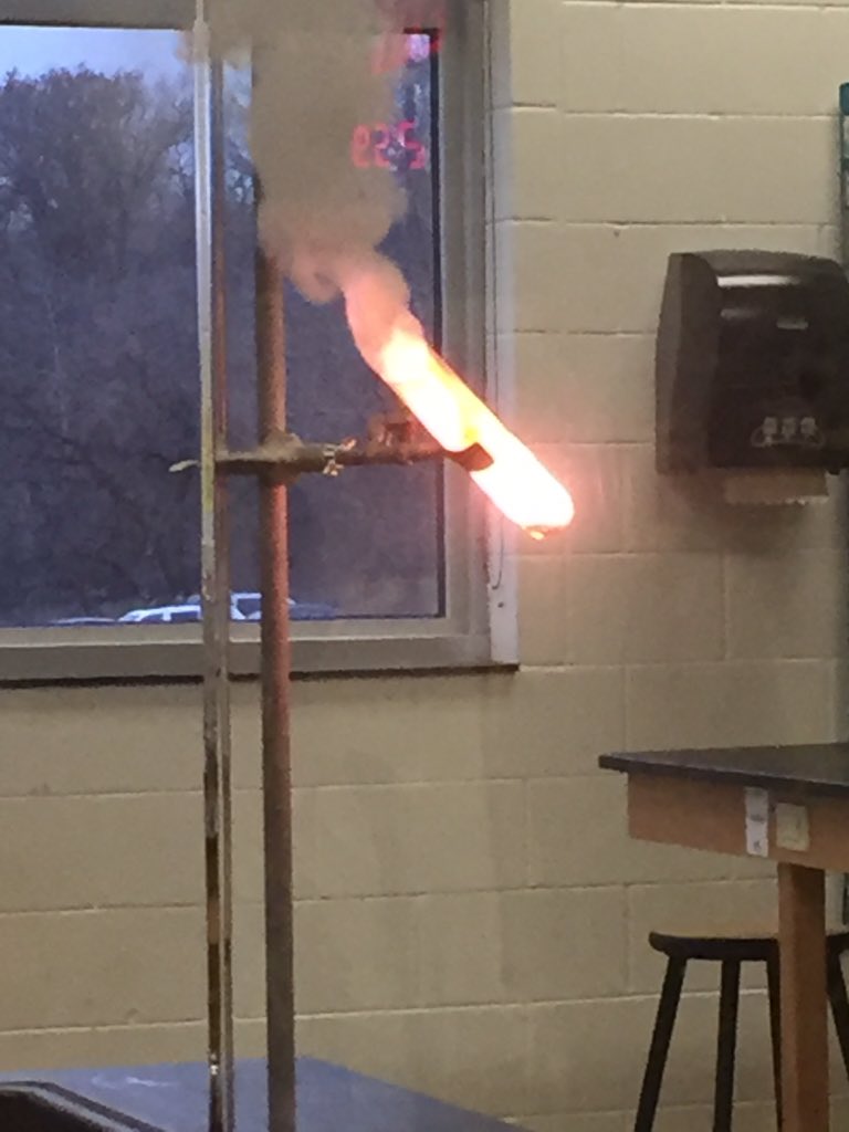 MahtScienceClub's tweet photo. Thanks to everyone who came to watch the flaming, dancing gummy bear (of death) experiment! It was a success!! https://t.co/jN3TFeudyc