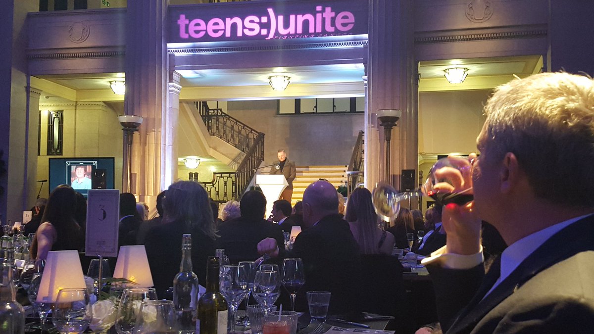 AmanParmar1988's tweet photo. @teensunite @HarryLehane #bossing his #speech at #ateenstale #anopulenttale. #inspirational https://t.co/EfX8C4CKeI