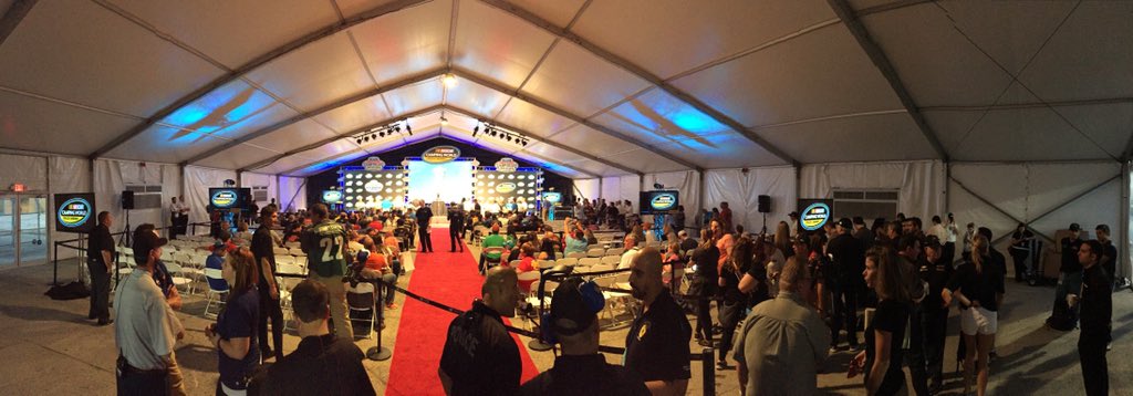 BenKennedy33's tweet photo. The final @NASCAR_Trucks driver's meeting of 2015! Where did the season go!? #2015finale  -PR https://t.co/TRB1Zd67Ef