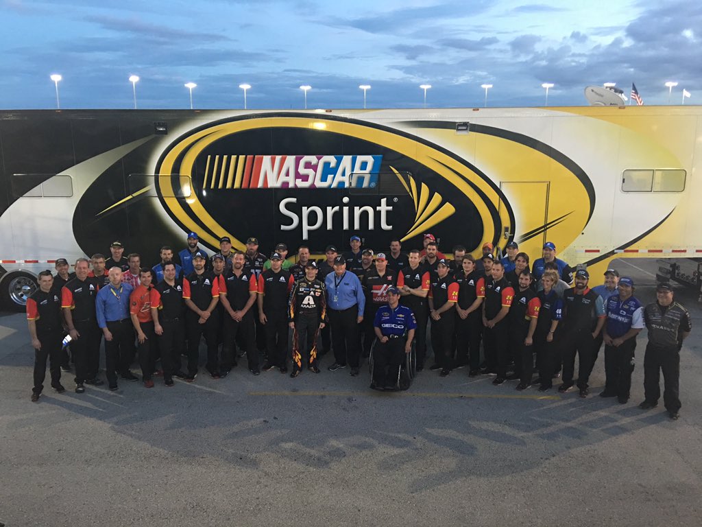TeamHendrick's tweet photo. A lot of history!

All gathering for one reason. #24ever https://t.co/QcgmnrArAU