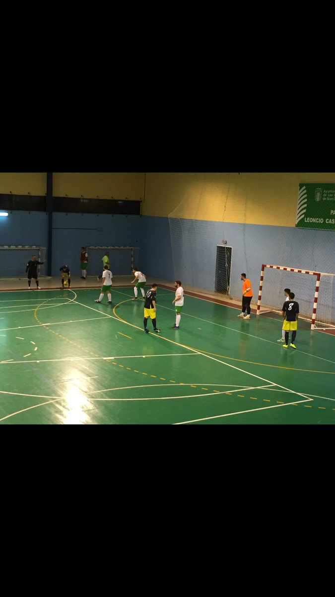 ATerorfutsal's tweet photo. @Timadafe 1 vs @ATerorfutsal 0 # preferente al descanso https://t.co/NppsDmU0RS