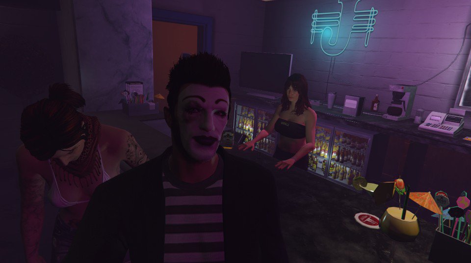 MimeOfCrime's tweet photo. Had a lovely date at the Vanilla Unicorn the other night :) #DateNight #GTAOnline #GTAV #GTAPhotographers #Snapmatic https://t.co/6DZXovuMBU