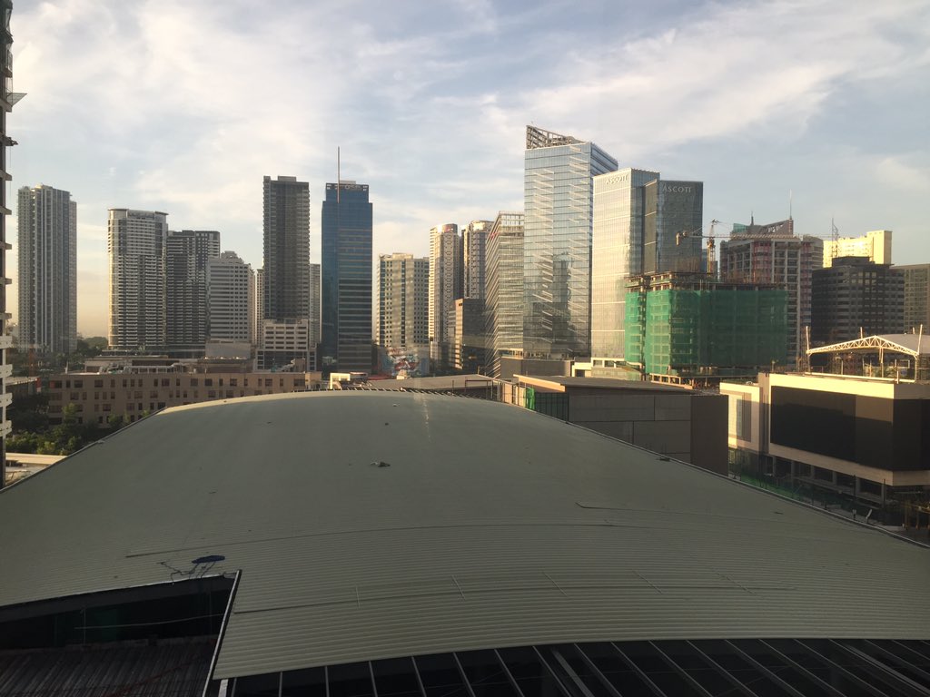 jawsjb's tweet photo. Last training day in the BGC. Different prep than usual for a tri but very enjoyable @TeamQBERC  #703WestSydney https://t.co/a4oHII59qP