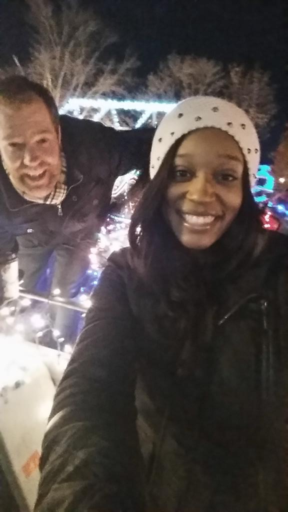 The #6News crew <a href="/SilverBellsLans/">SilverBellsintheCity</a> electric light parade! <a href="/ChivonOnAir/">Chivon Kloepfer</a> <a href="/lthompsonWLNS/">Lauren Thompson WLNS</a> <a href="/JimGeyerWLNS/">Jim Geyer</a> <a href="/WLNSJustin/">Justin Kree</a> <a href="/WLNS/">WLNS</a>