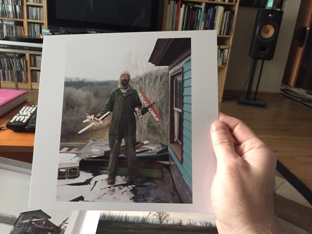 CrossfireKO's tweet photo. Thanks for the inspiration @LBMBooks @MACK_books @SteidlVerlag #gatheredleaves https://t.co/1aNEPo5sjX
