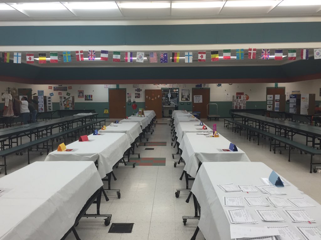 ElsieNMendez's tweet image. #spiritblazn #vcschat - getting ready for our Cultural Heritage Fair