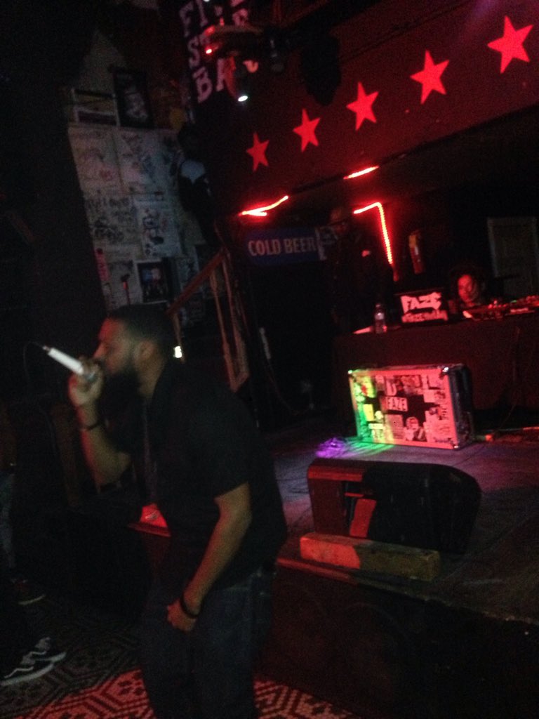 justinbrentk's tweet photo. Kxngsolo killed the #MuzeonMain stage #5StarBar https://t.co/YIZxlULMef