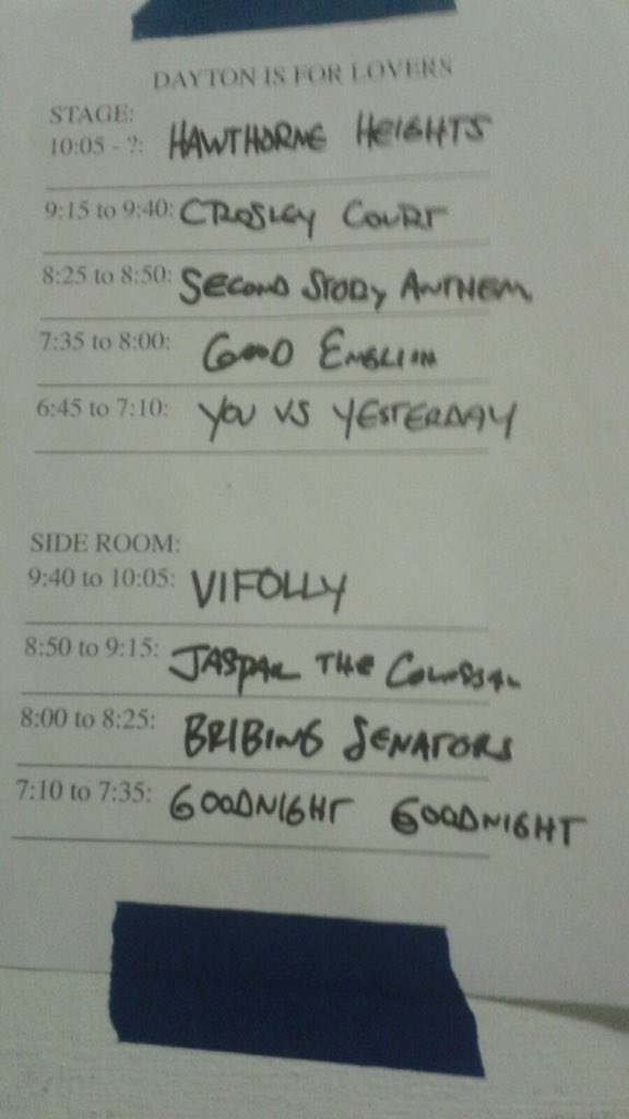 Line up for tonight!!! Shows about to get started!!! 😎