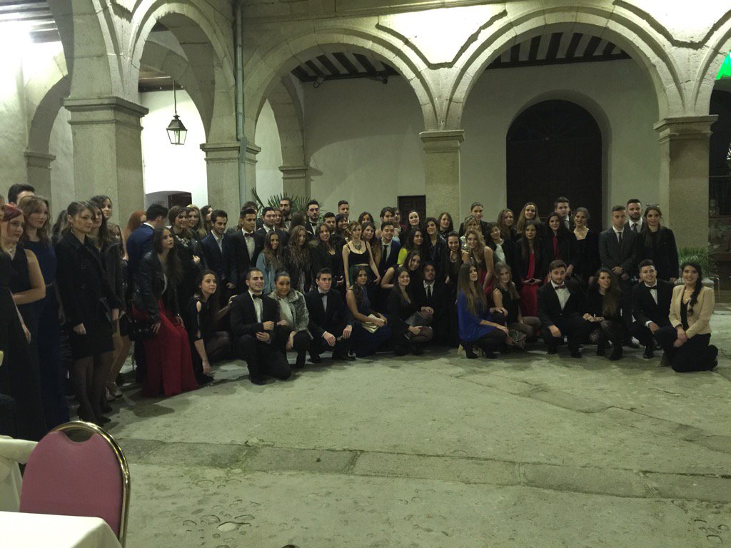 lolacolorado's tweet photo. Feliz y muy emocionada. El curso de #protocolo2015 ha dado sus frutos: hoy son #estrellas. Les echaré de menos :-) https://t.co/MkRazjzceo