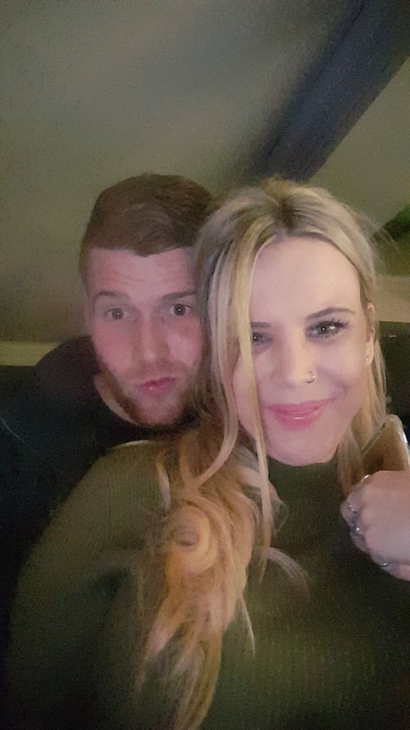 RickyBrigden's tweet photo. No matter what happens @BOO_BECK I've always got your back #mymess #loveher ❤ https://t.co/FQsDl3XEqX