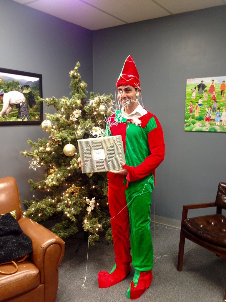 Projectworthmor's tweet image. This is how we celebrate the birthday of our E.D Frank :)