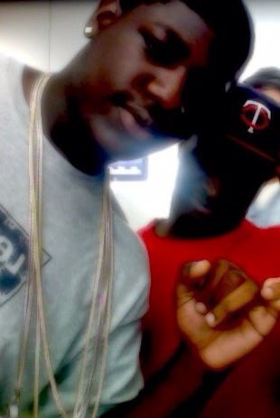 BackendGuddah's tweet photo. Apple Store type shit #RipGWebb https://t.co/k3oweVJ0eI