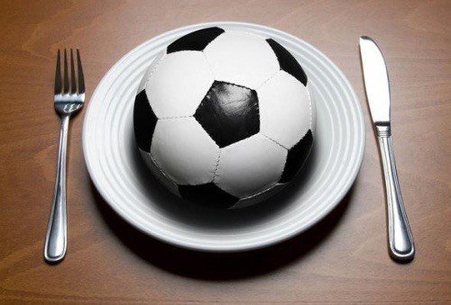 What to eat Before, During and After a Match.  youngathleteacademy.wordpress.com/2015/11/20/wha…