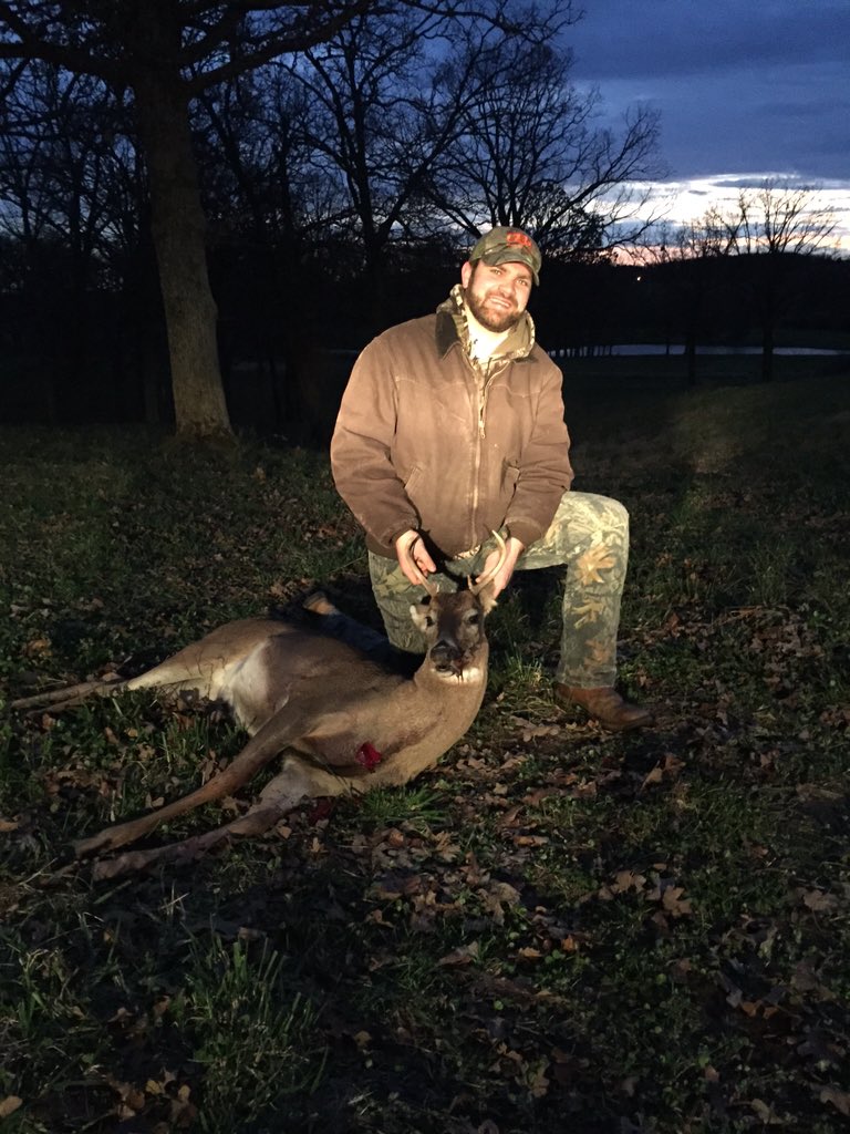 AustinDoss1's tweet photo. Finally got something with horns. Not big but blessed to be outdoors https://t.co/6qtK3KFUEw