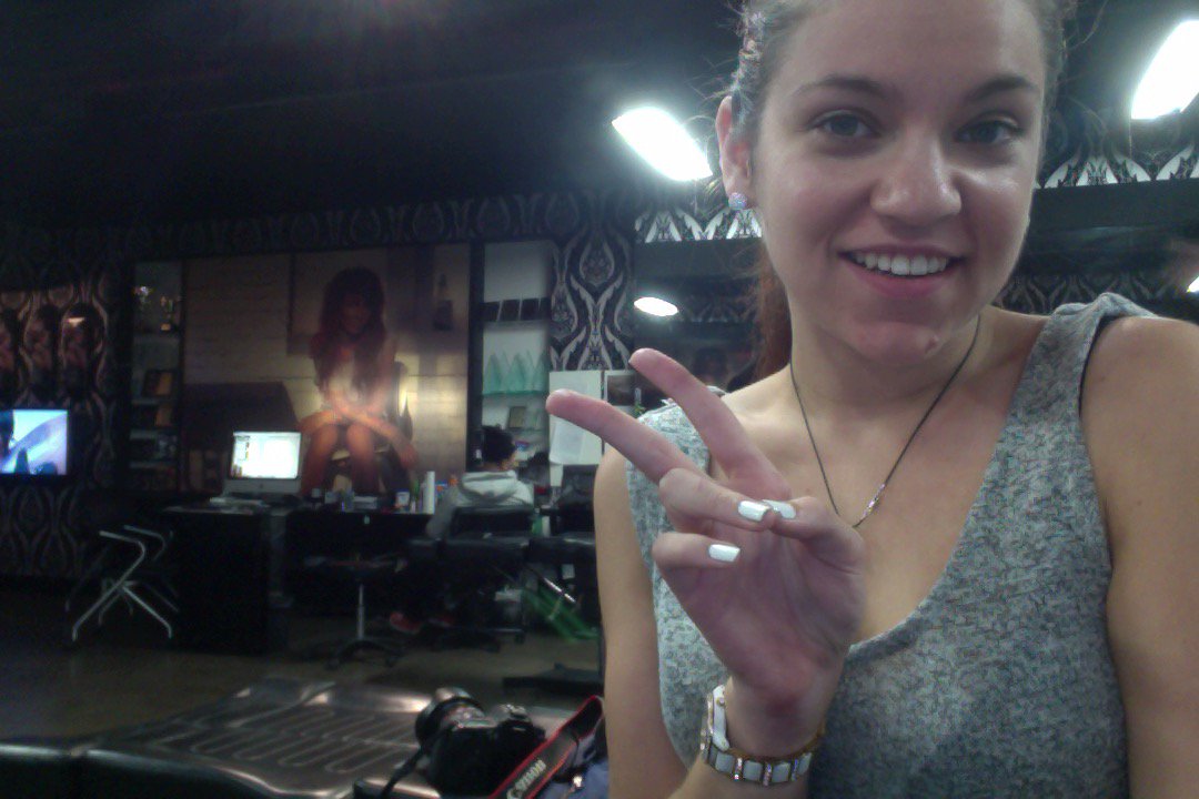 shelbymorell's tweet photo. Tweeting live from @fyinktattoos in between shots! (I kinda love it here, can you tell?) #gwithacamera x #FYInk https://t.co/x0hncAxCrm