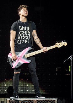 BenvolentBlithe's tweet image. — -