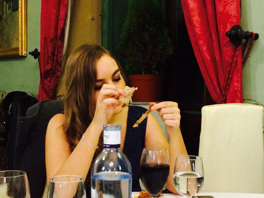 martslasso's tweet photo. "Protocolo" 😂 #protocolo2015 https://t.co/r4APyzqw8Y