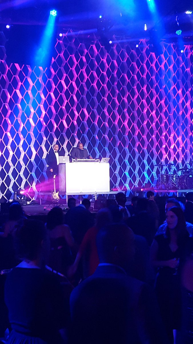 batbonn's tweet photo. @Dymeplay how cool is the DJ at the 2015  Shaw Christmas Party?  #betterthantheliveact https://t.co/igCaGqc7LM