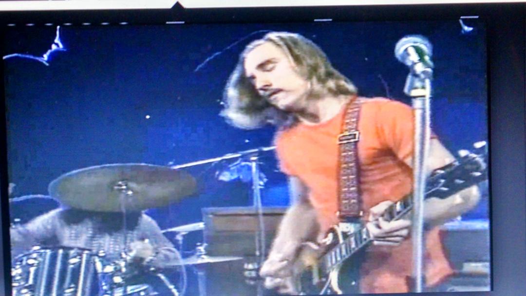 Happy 68th bday to Joe Walsh. I think he was at his best with James Gang instead of the Eagles. 