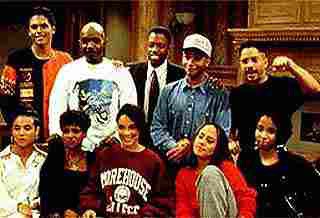 ADiffWorldLover's tweet photo. Definitely Gotta Take Dope Cast Pics Like These @CarterChallance @lilreddrae #BringBackADW #ADifferentWorld @ADWCast https://t.co/l9DtEOlkkZ