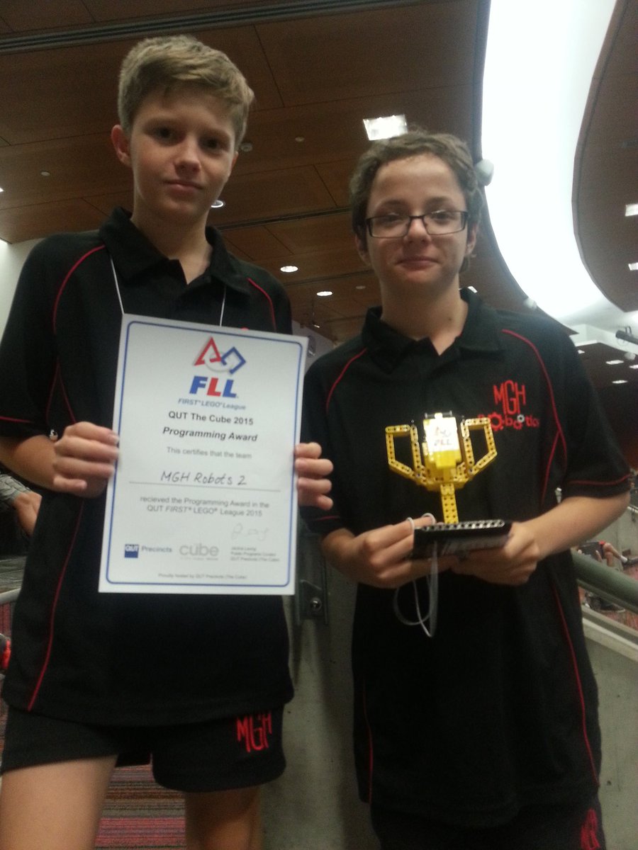 @QUTTheCube #FIRSTLEGOLeague   award time for mt.gravatt high