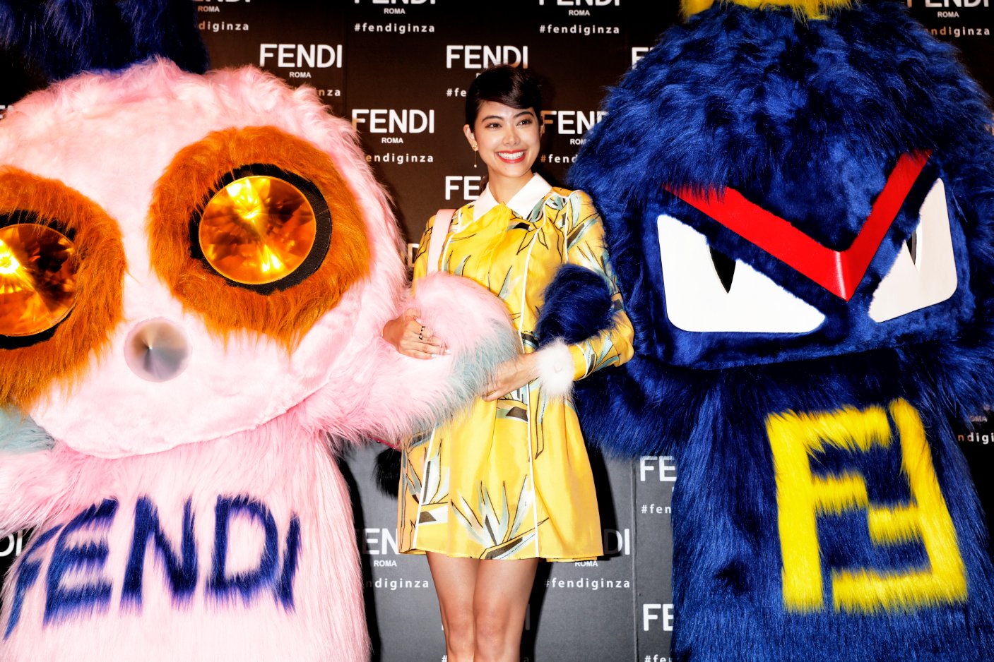 Fendi Japan Al Twitter ポップアップストア フェンディ銀座店 のオープンを祝し レセプションが行われました バッグ バグズの キャラクター ピロちゃん と バグくん もゲストの森星さんをエスコートして登場 着ぐるみは来店は23日まで Fendiginza T