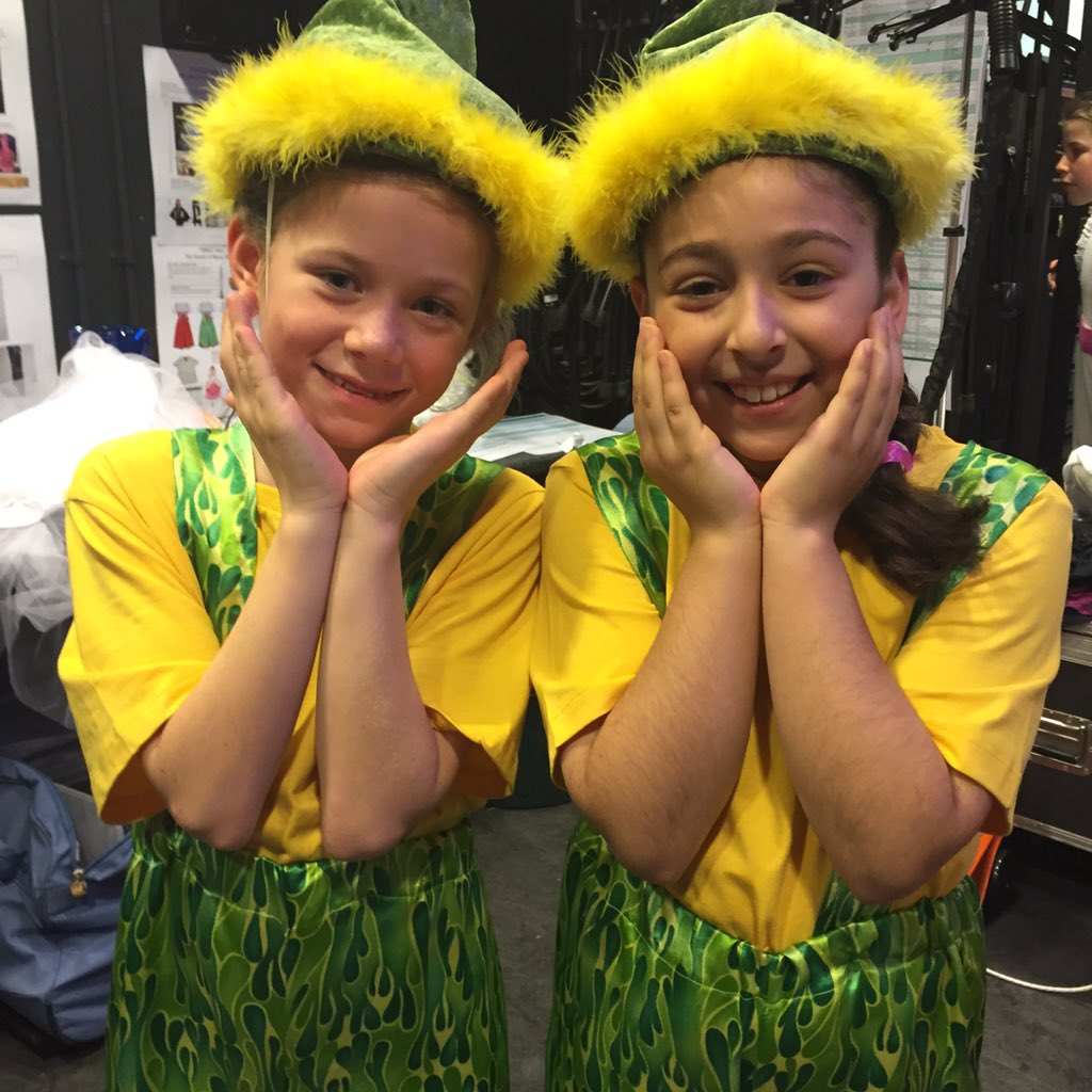 ausgirlschoir's tweet photo. #snugglepot and #cuddlepie are getting ready #acmbackstage to perform our version of @maygibbsnutcote suite! https://t.co/GmSWC8EPdC