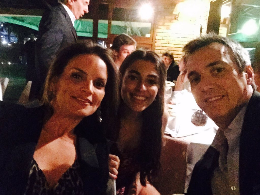 ConradoPolva's tweet photo. Con @CeciKlein y @ximena_fefii https://t.co/aIlMfsBpfx