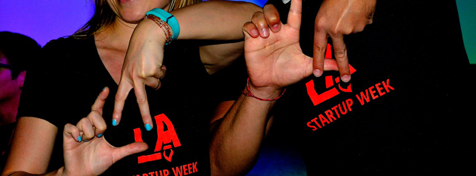 LAStartupWeek's tweet photo. #LAStartupWeek closing parties start now!
DTLA 5-7pm @_rhubarbstudios 
Westside LA 6-11pm @Expert_Dojo 
OPEN BAR! https://t.co/X1ICl6RhX9