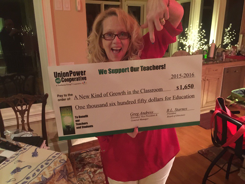 sillyauntd's tweet photo. Grant!! 'A New Kind of Growth in the Classroom"!! #greenbxmachine #towergarden #happy #NCSTEP https://t.co/YMRp3iFyZs