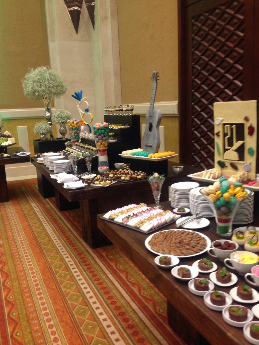 HotterClaudio's tweet photo. Listos #FGIKitchenFiesta @VallartaGV https://t.co/uGmqay1Z9T