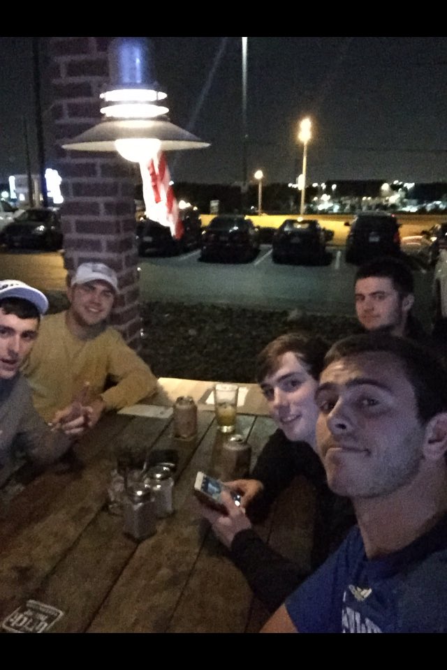 ISUClubGolf's tweet photo. Stupid iPhone 4 wouldn't let me capture the whole squad. But we're out here. It's lit #TrailToTPC https://t.co/SzXl6e18sF