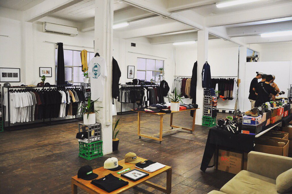 L1Studios's tweet photo. @ichpig doing a city popup in our grungy Studio 1 this weekend! #l1studios #ichpig #melbourne #fashion https://t.co/1bUiSUUGtN