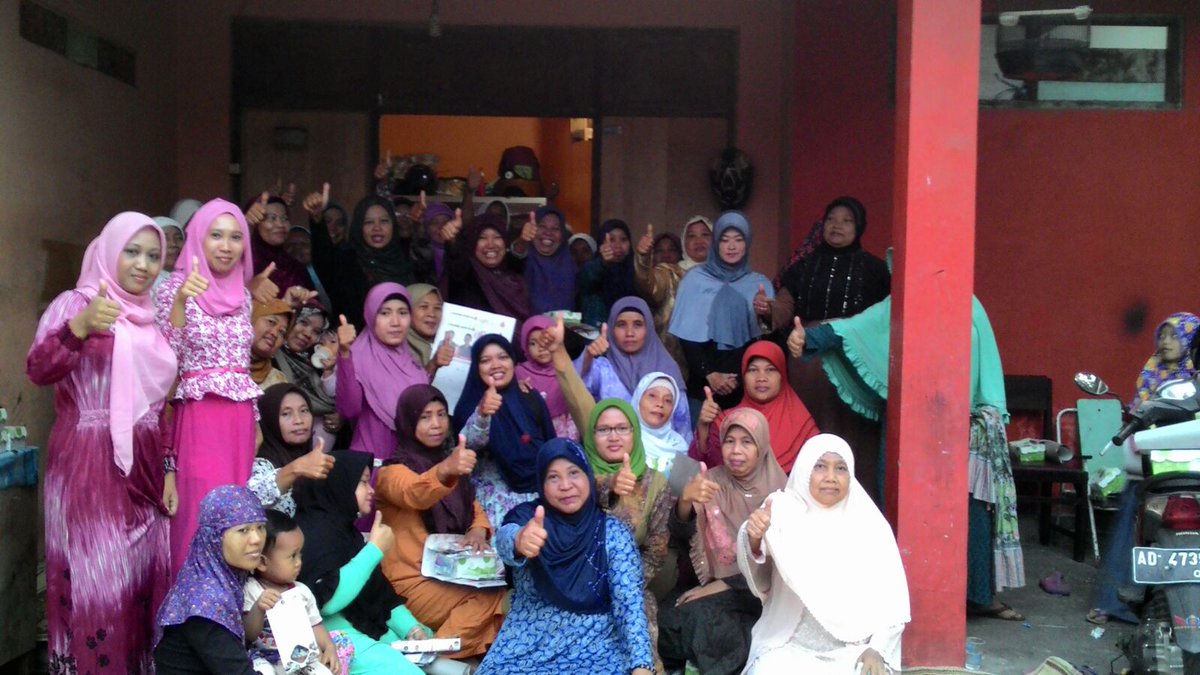 Dukungan terus mengalir deras samapai jauh untuk AF1. <a href="/PKSKotaSolo/">)|( PKS Solo )|(</a> <a href="/Donfajrio/">Muhammad fajri</a> <a href="/AbdulKharisA/">Abdul Kharis A</a> <a href="/ABGHOIS/">ABDUL GHOFAR</a>