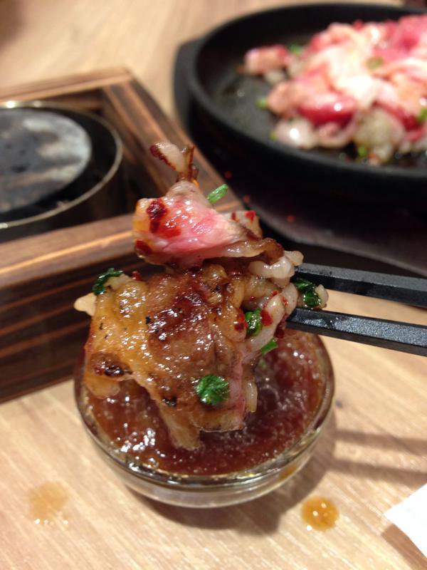 Jun.K→警固公園(光の羅針盤とこども広場は24:00まで)のあとは、ぜひ福岡パルコ新館B2Fコンネへ！伊万里牛の美味しいお肉、福岡・冬の定番グルメ“絶品モツ鍋店”5選に選ばれてる絶品もつ鍋、九州の美味しいお魚が◎24:30まで！