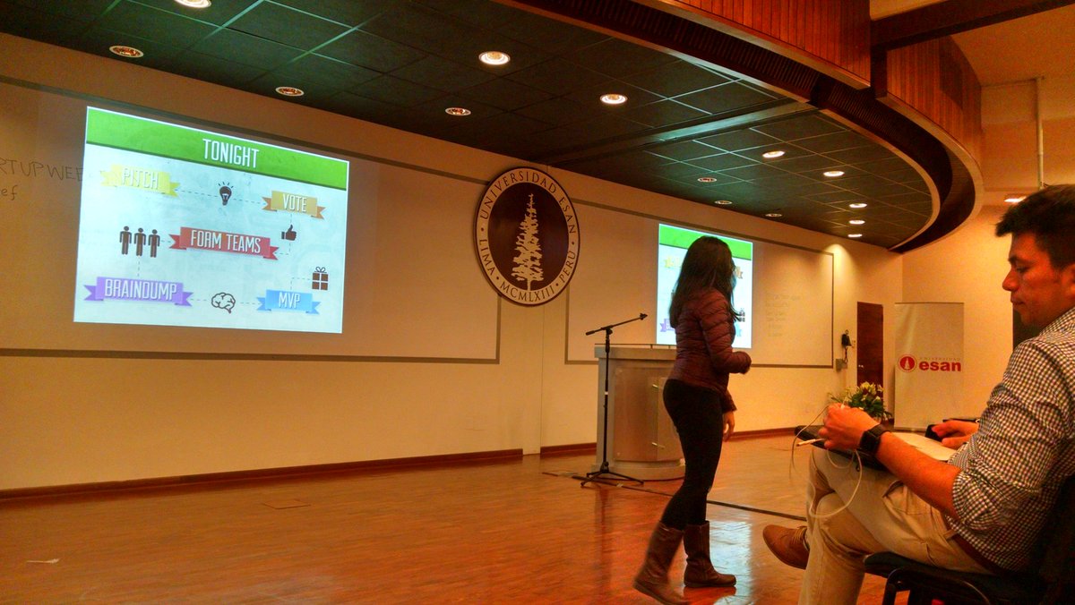 brayangerman3's tweet photo. #gsbl2015 #swlima @KeikoNakamatsu @sw_esan @StartupWLima ultimas indicaciones antes de formar equipos. https://t.co/OqUiZdJiSI